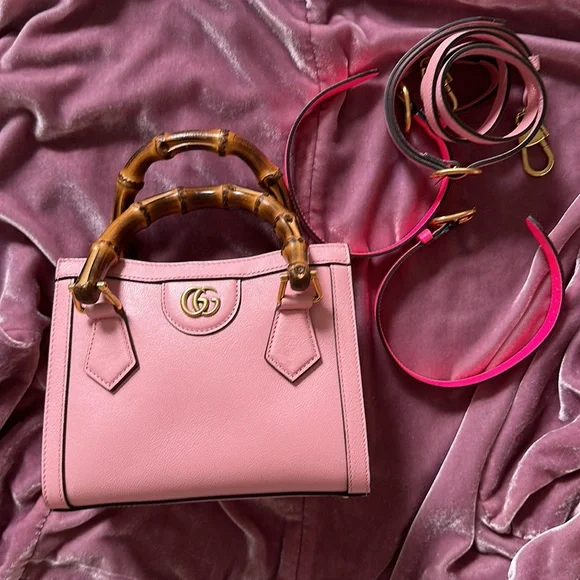 ✨ NWOT GUCCI Diana mini tote bag - Picture 9 of 17